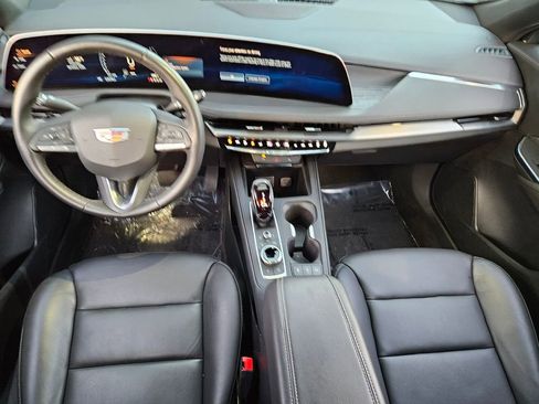Used 2025 Cadillac XT4 Premium Luxury image 14