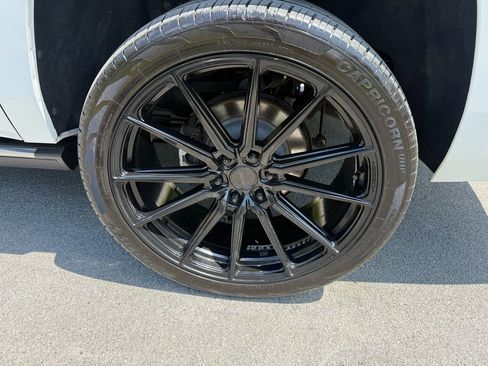 Used 2016 Chevrolet Suburban LTZ AWD/4WD image 12