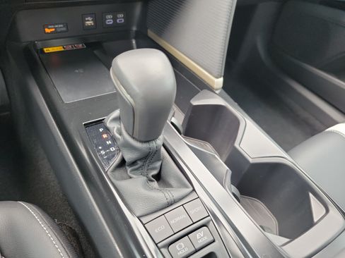 Used 2026 Toyota Camry SE FWD image 28