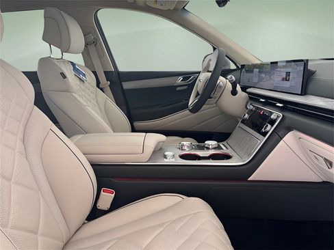 New 2025 Genesis GV80 3.5T Prestige image 15