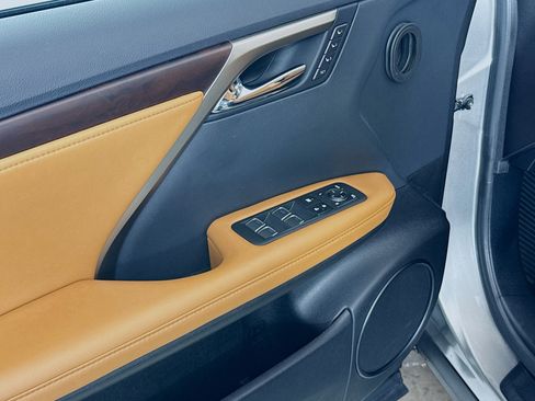 Certified 2022 Lexus RX 450h AWD w/ Premium Package image 19