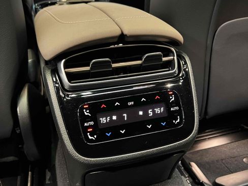 Used 2022 Mercedes-Benz EQS 450+ Sedan image 71