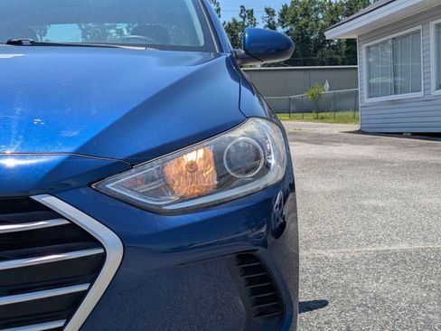Used 2018 Hyundai Elantra SEL FWD image 9