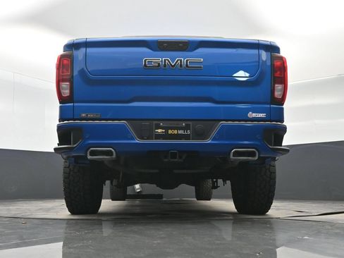 Used 2022 GMC Sierra 1500 Elevation w/ Elevation Premium Package AWD/4WD image 29