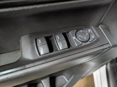 Used 2021 Chevrolet Silverado 1500 Custom Trail Boss AWD/4WD image 10