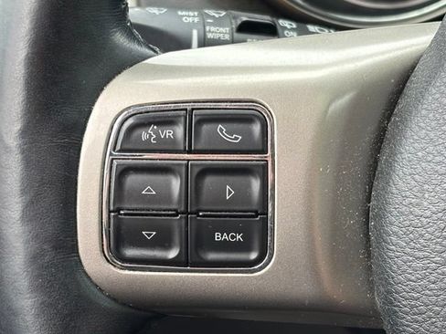 Used 2012 Jeep Grand Cherokee Overland AWD/4WD image 17