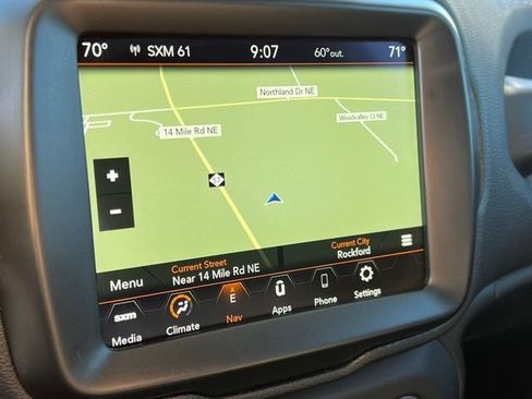 Used 2023 Jeep Renegade Latitude AWD/4WD image 25