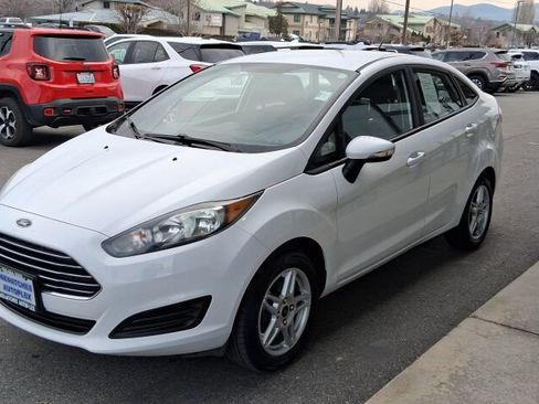 Used 2018 Ford Fiesta SE w/ Cold Weather Package image 4