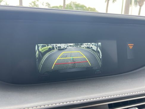 Used 2018 Lexus LS 500 AWD w/ Interior Upgrade Package image 25