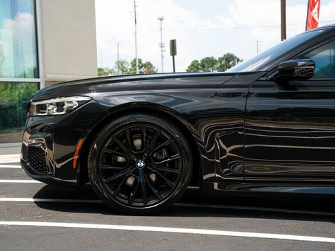 Used 2021 BMW 740i w/ M Sport Package RWD image 21