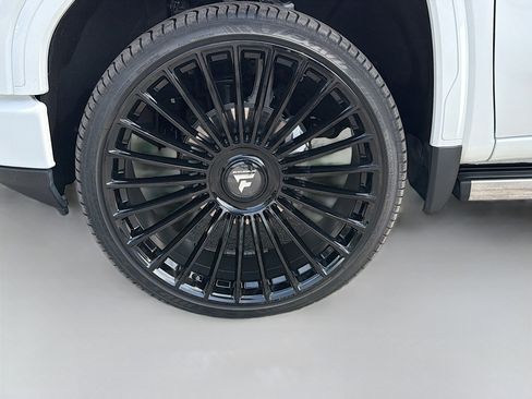 Used 2025 GMC Sierra 1500 Denali w/ Technology Package AWD/4WD image 41