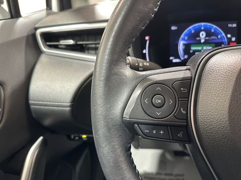 Used 2023 Toyota Corolla Cross XLE w/ Convenience Package image 29