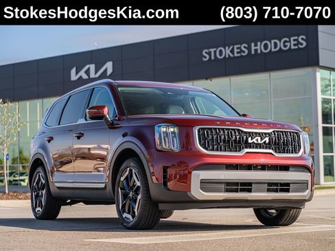 Used 2023 Kia Telluride EX w/ EX Captain's Chair Package image 1