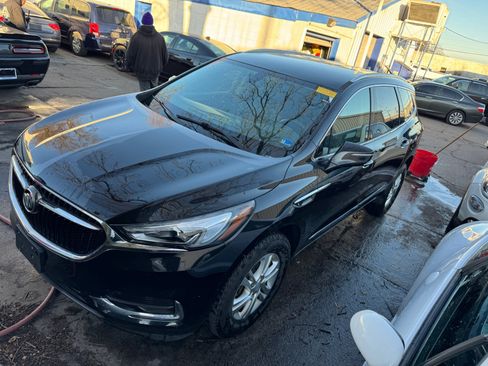 Used 2018 Buick Enclave Essence w/ Trailering Package image 3