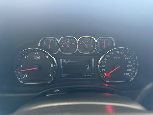 Used 2015 Chevrolet Tahoe LTZ AWD/4WD image 26