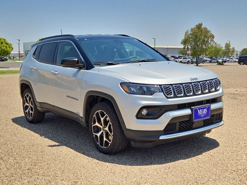 Used 2025 Jeep Compass Limited AWD/4WD image 7