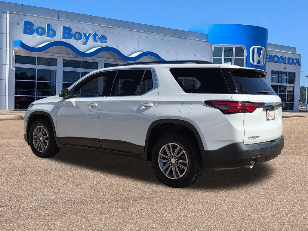 Used 2023 Chevrolet Traverse LT FWD image 7