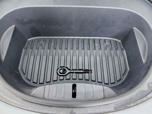 Used 2023 Tesla Model 3 Standard Range image 30