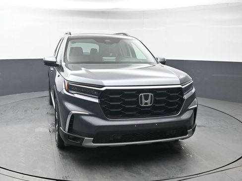 Used 2025 Honda Pilot Elite image 9