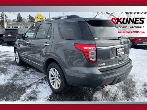 Used 2015 Ford Explorer XLT w/ Equipment Group 201A image 8