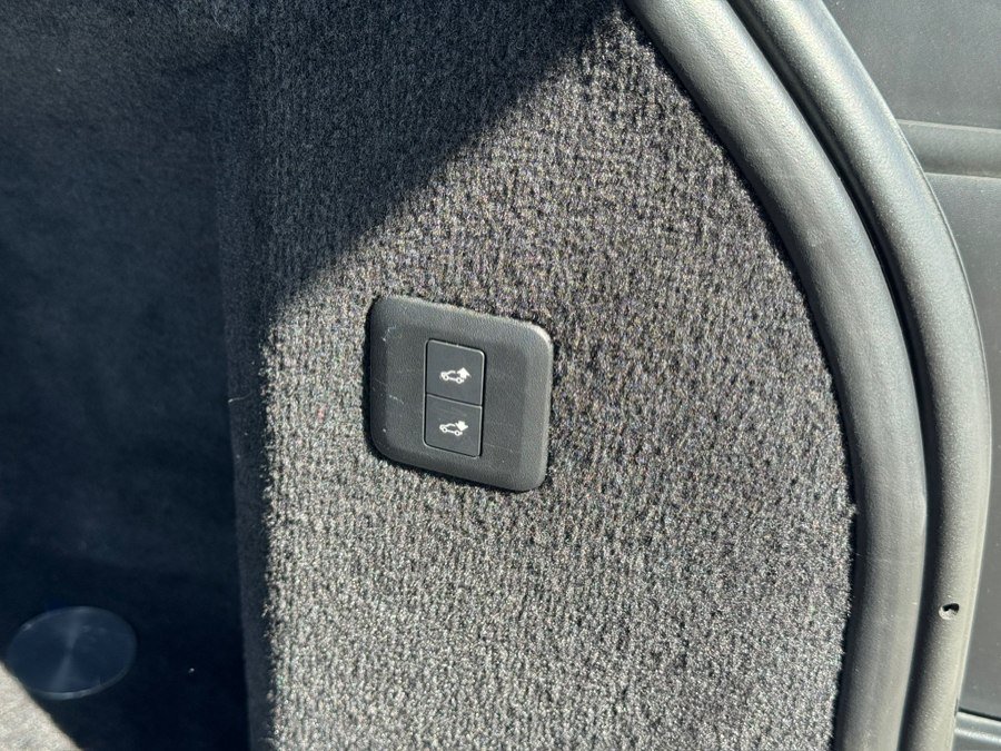 Used 2019 Land Rover Range Rover Sport HSE AWD/4WD image 40