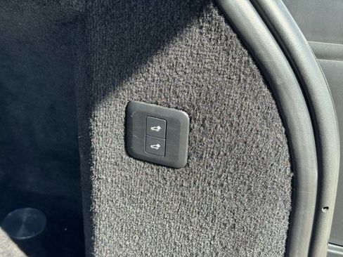 Used 2019 Land Rover Range Rover Sport HSE AWD/4WD image 40