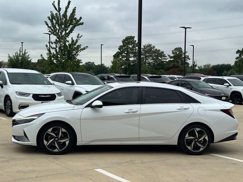 Used 2021 Hyundai Elantra Limited FWD image 6