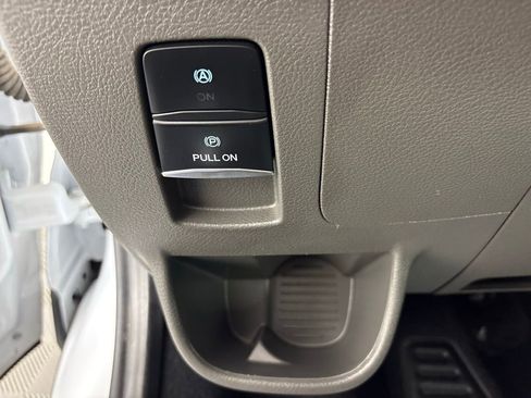 Used 2024 Ford Transit 350 XLT RWD image 21