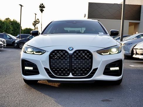 Used 2023 BMW 430i Coupe w/ M Sport Package image 5