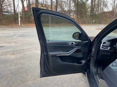 Used 2020 BMW X5 xDrive40i w/ Premium Package image 14