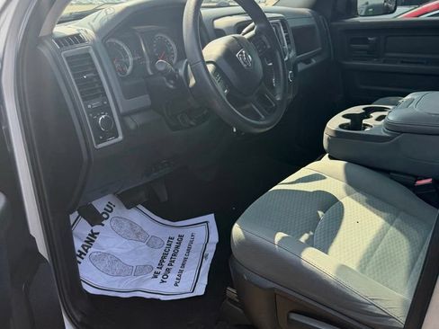 Used 2018 RAM 2500 Tradesman w/ Chrome Appearance Group AWD/4WD image 7