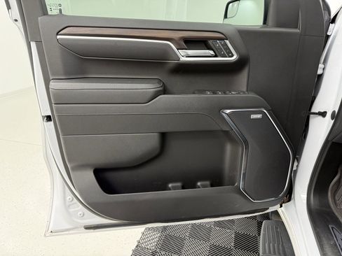 Used 2023 GMC Sierra 1500 SLT w/ SLT Premium Package image 13