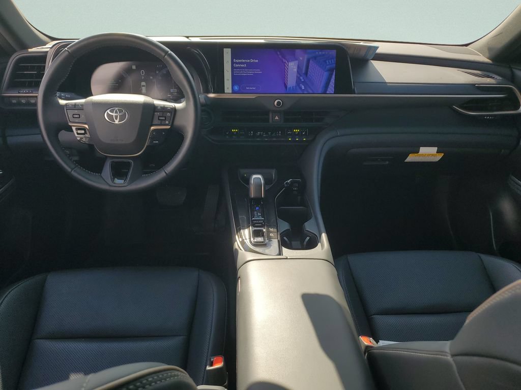 Certified 2025 Toyota Crown Signia AWD/4WD image 10