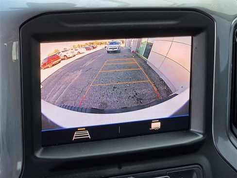 Used 2023 Chevrolet Silverado 2500 Custom w/ Custom Value Package image 11