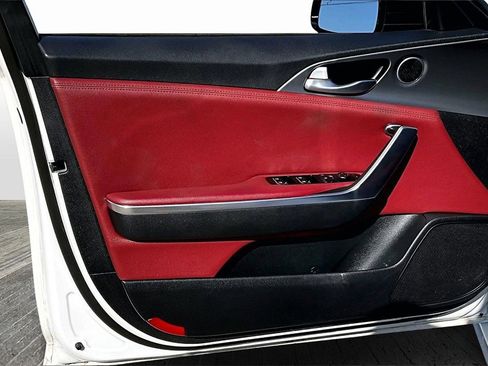 Certified 2021 Kia Stinger GT image 18