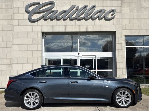 Used 2026 Cadillac CT5 Premium Luxury image 3