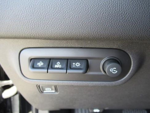 Used 2023 GMC Terrain SLT w/ Tech Package image 23