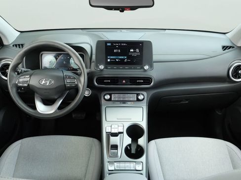 Used 2023 Hyundai Kona SE FWD image 5