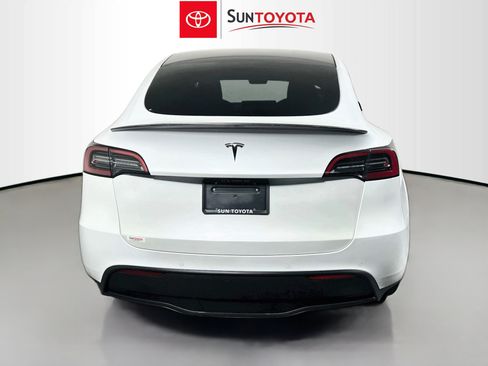 Used 2022 Tesla Model Y Performance AWD/4WD image 5