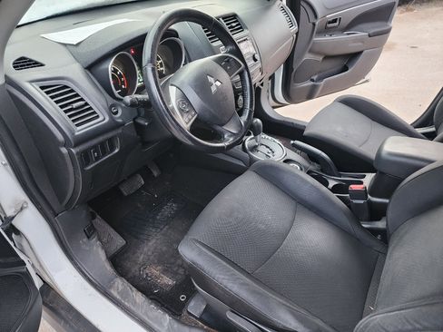 Used 2015 Mitsubishi Outlander Sport ES image 9