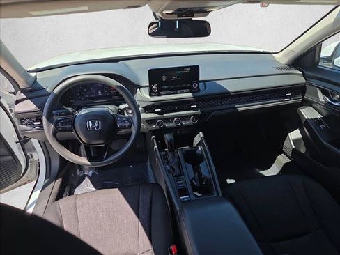 Used 2024 Honda Accord EX image 17