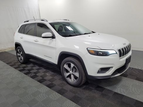 Used 2019 Jeep Cherokee Limited AWD/4WD image 11