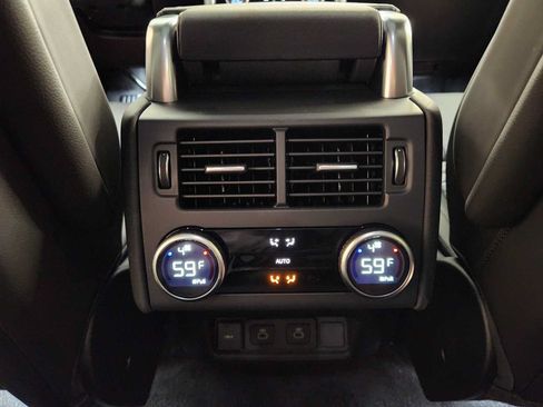 Used 2026 Land Rover Discovery S AWD/4WD image 29