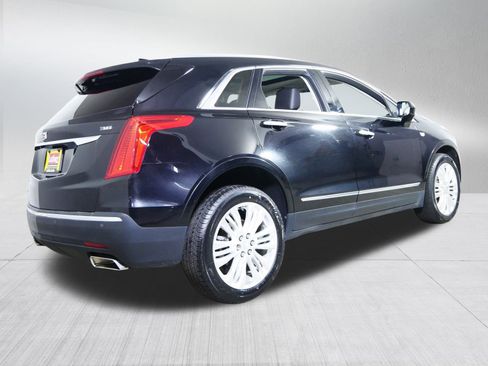 Used 2017 Cadillac XT5 Premium Luxury w/ LPO, Wheel Lock Package image 7