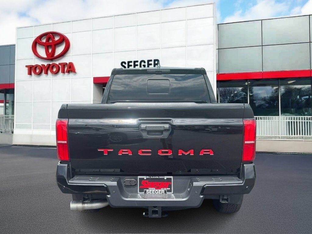 Used 2024 Toyota Tacoma TRD Off-Road w/ TRD Off Road Premium Package AWD/4WD image 5