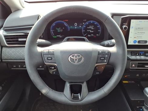 Used 2026 Toyota Camry XLE w/ Premium Plus Package AWD/4WD image 12