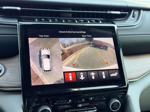 Used 2022 Jeep Grand Cherokee Summit w/ Adv Protech Group IV image 4