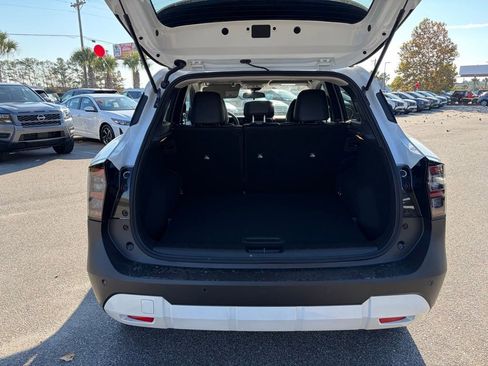 New 2026 Nissan Kicks SR w/ SR Premium Package image 6