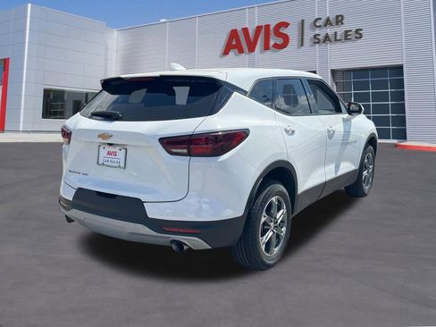 Used 2025 Chevrolet Blazer LT AWD/4WD image 6