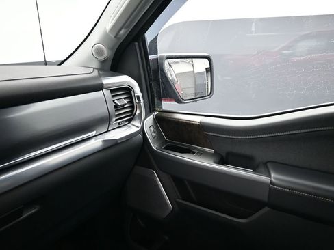 Used 2021 Ford F150 Lariat w/ Equipment Group 502A High image 18